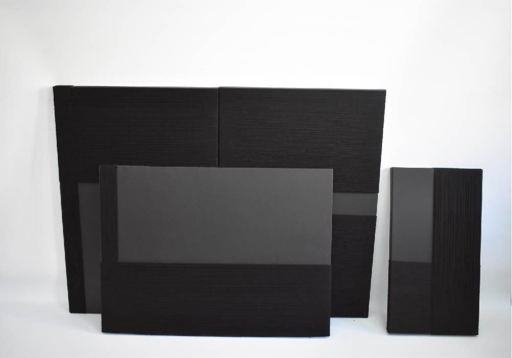 Ross.Wool · «in-teso?» — Trittico modulare in acrilico super black, Premio Nazionale d'Arte 2019